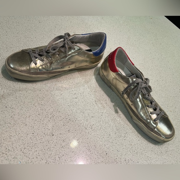 Golden Goose Super-Star silver metallic low top sneaker. NEW size 39 - Picture 3 of 8